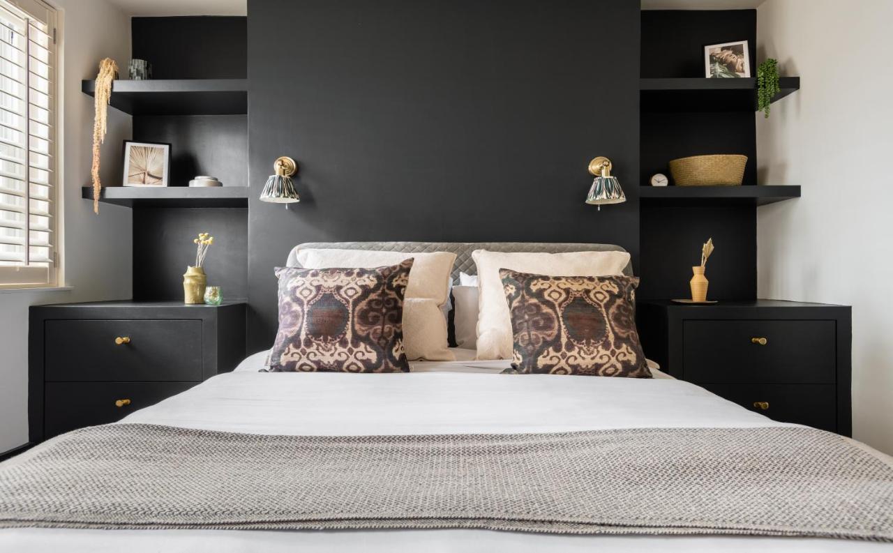 The Heart Of Shepherds Bush - Modern 2Bdr Apartment With Garden ロンドン エクステリア 写真
